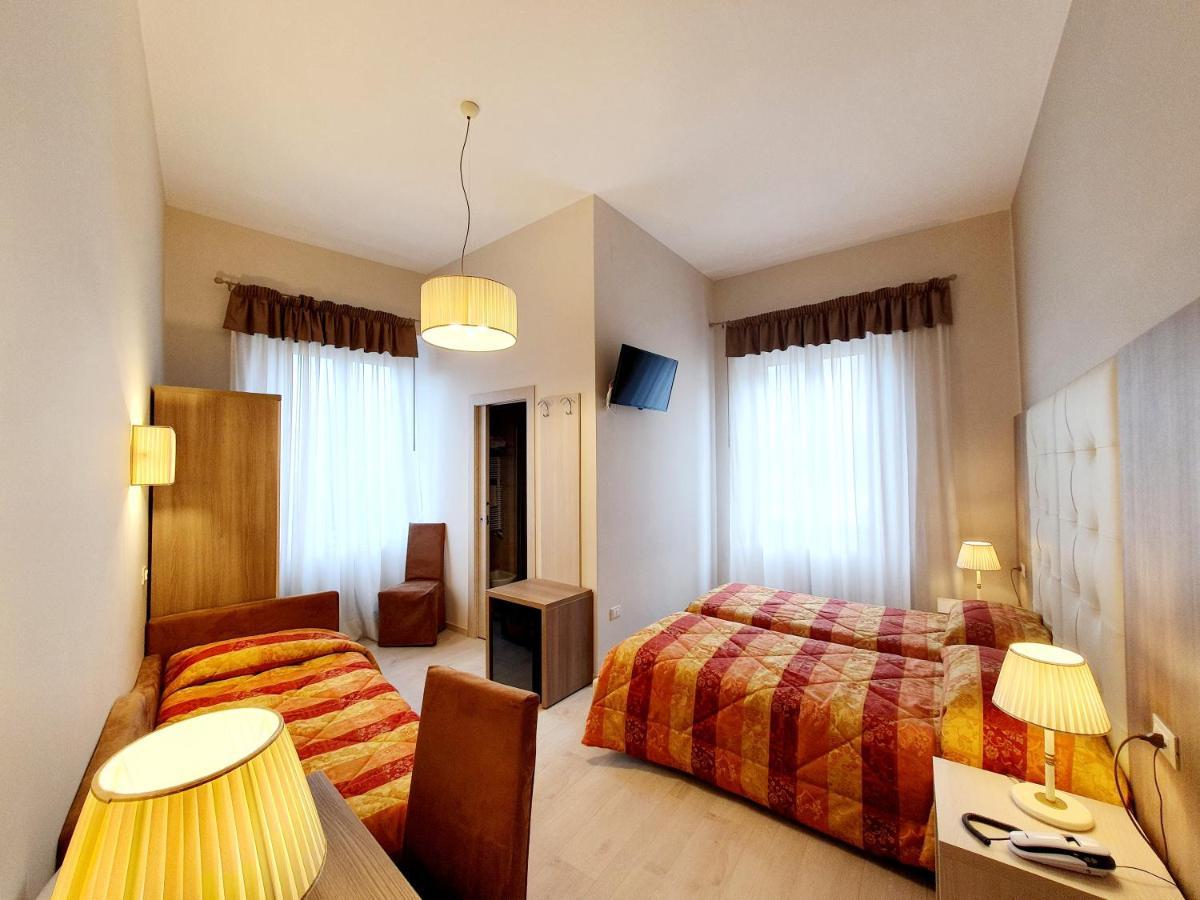 Hotel Continentale Arezzo Ngoại thất bức ảnh