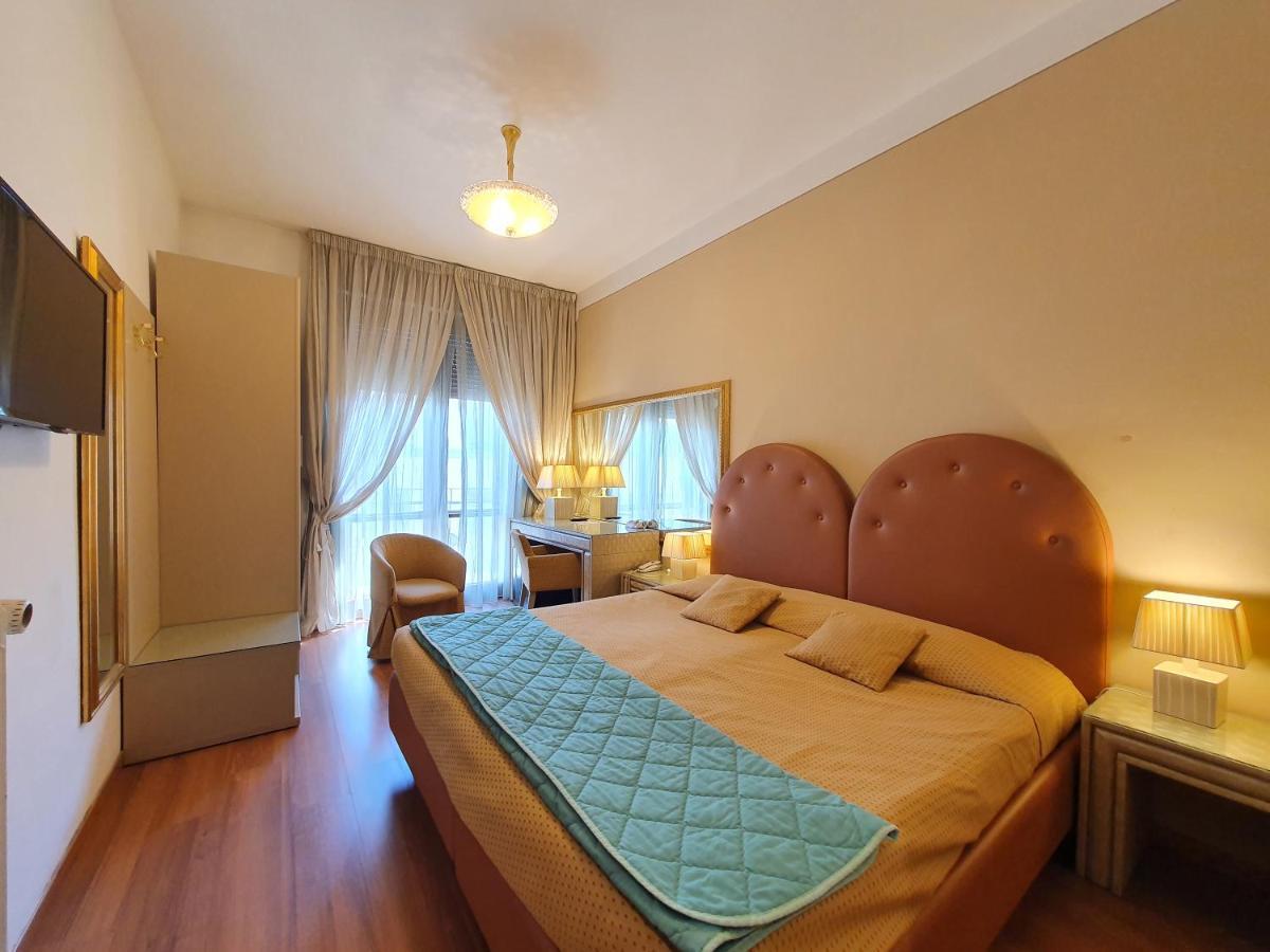 Hotel Continentale Arezzo Ngoại thất bức ảnh