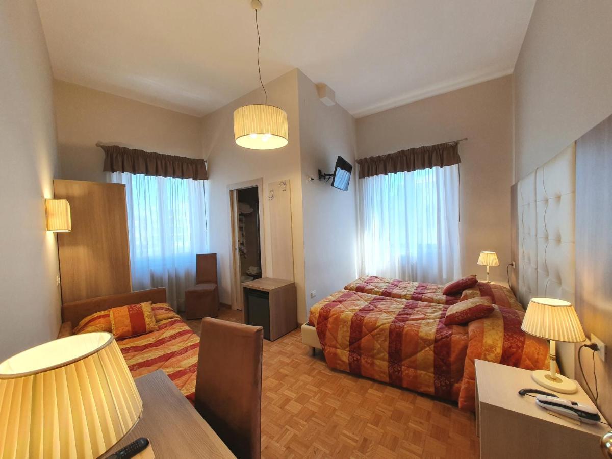 Hotel Continentale Arezzo Ngoại thất bức ảnh