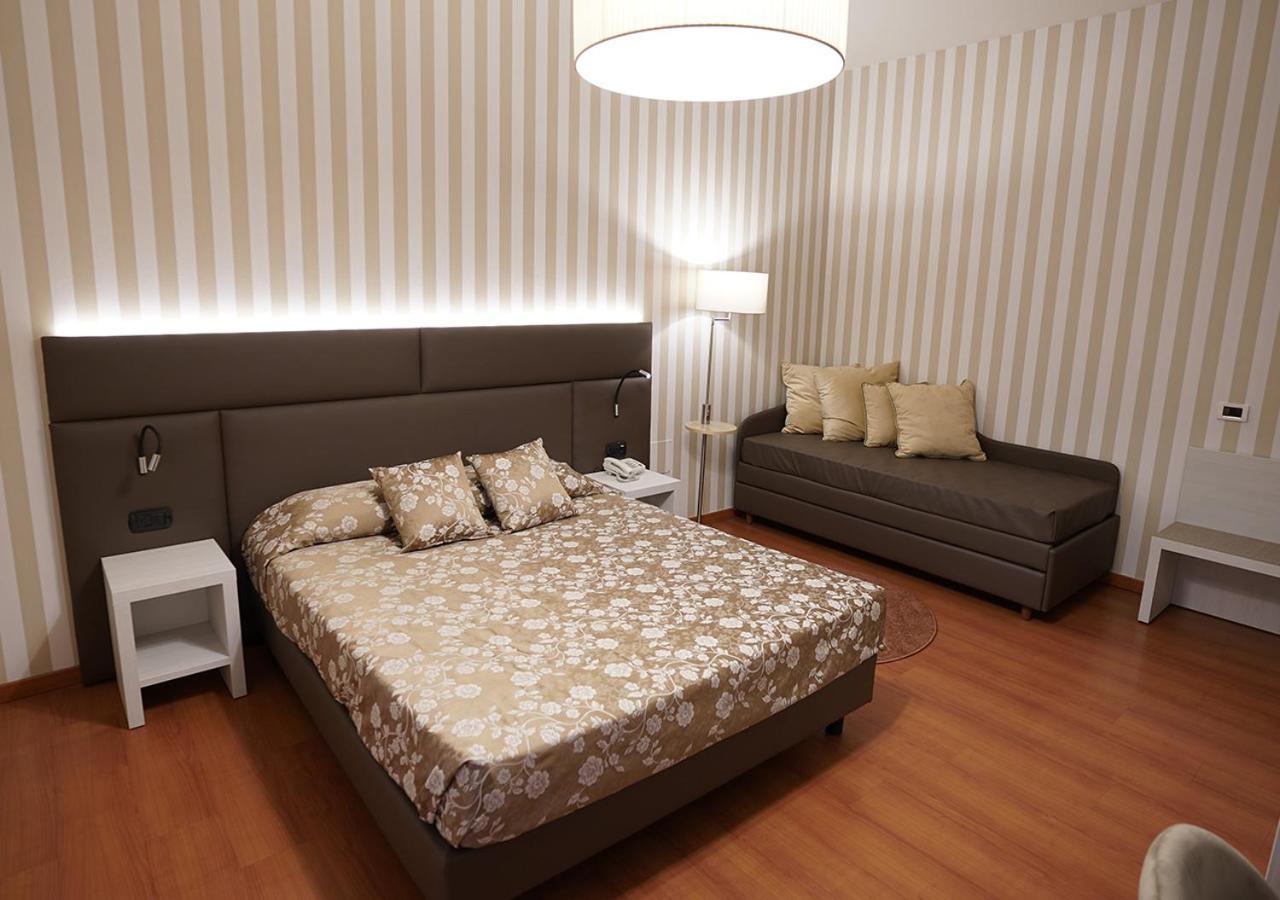 Hotel Continentale Arezzo Ngoại thất bức ảnh